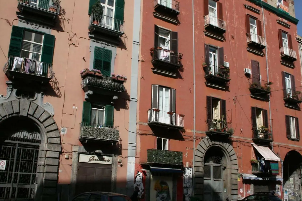 Delby'S House Apartment Naples 0*,  Italy